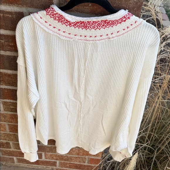 We the Free Ladies M Oversized Holly Henley Top w/Red Embroidery & Stitching - Picture 12 of 13